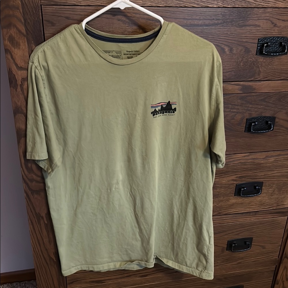 Patagonia Green Short Sleeve Tee Casual Comfort